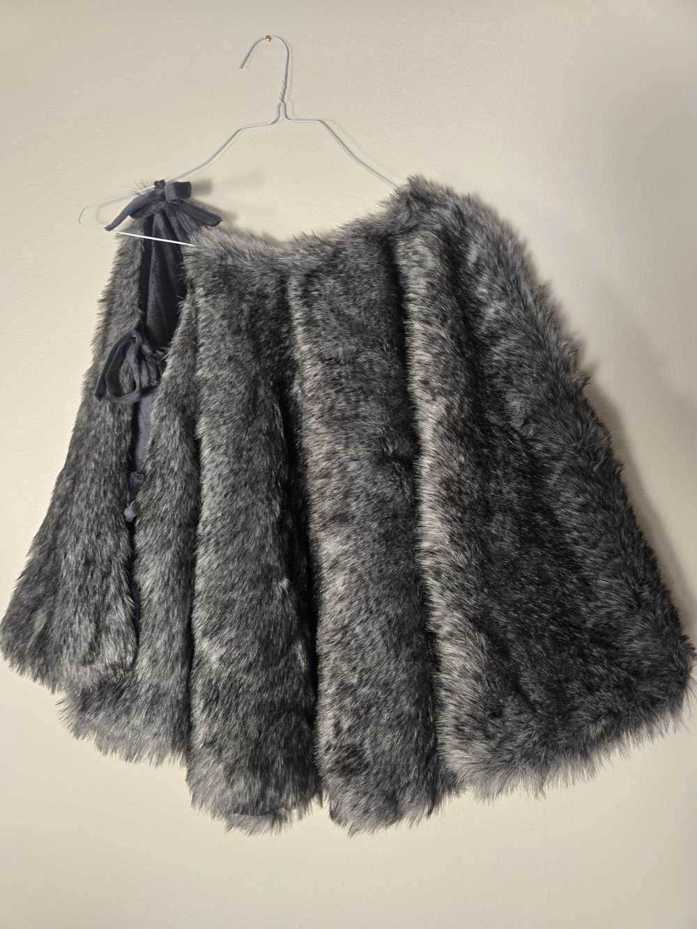 Nicole Miller Gray Faux Fur Capelet